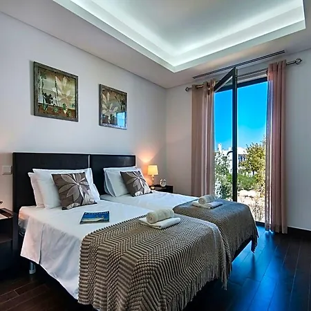 Luxurious In With Private Pool Hotell